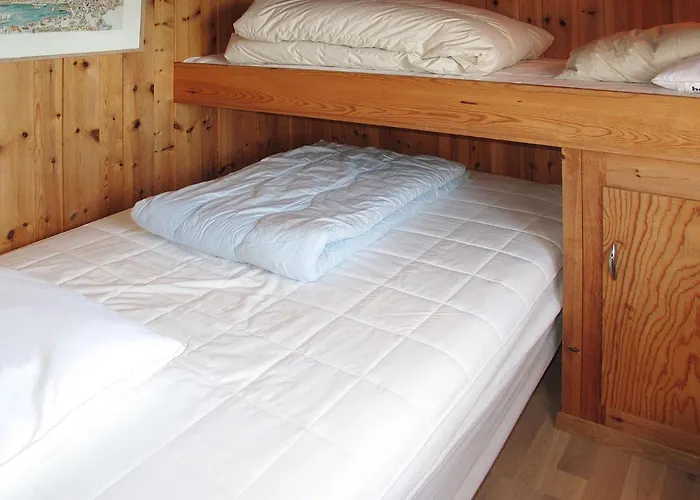Holiday home Hjartnesvika By Interhome